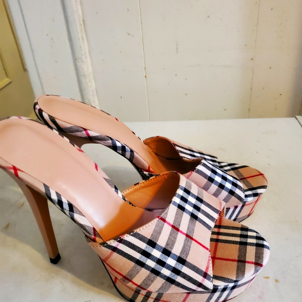 Beige Multi Color Open Toe Heel Sandals (Never Worn)